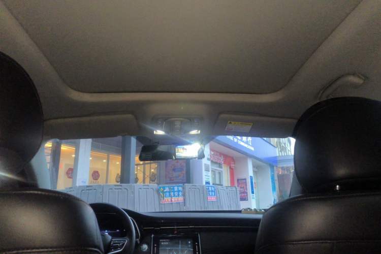 Used Roewe RX5 MAX 2021 Supreme Series 300TGI Automatic Luxury Cabin Edition Headliner