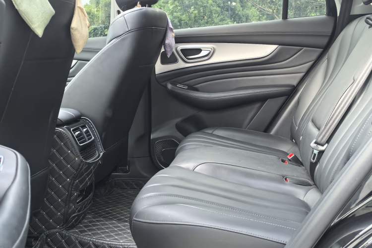 Used Roewe RX5 MAX 2021 Supreme Series 400TGI Automatic Luxury Cabin Edition Interior 2