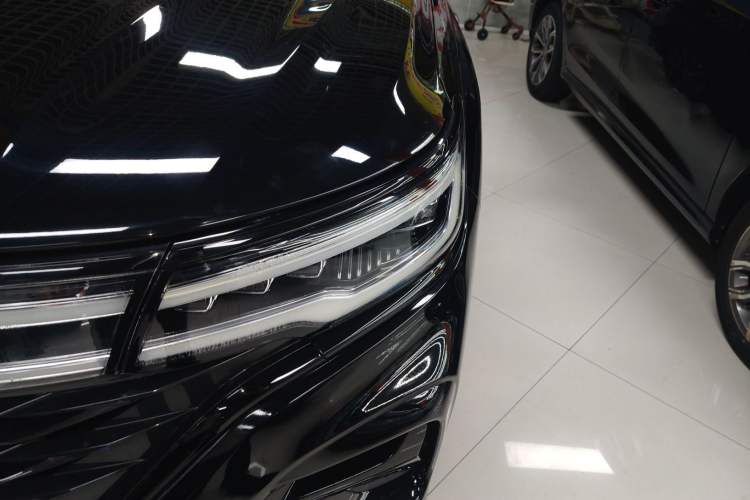 Used Roewe RX5 MAX 2021 Supreme Series 400TGI Automatic Smart Cabin Prestige Edition Left Front Headlight