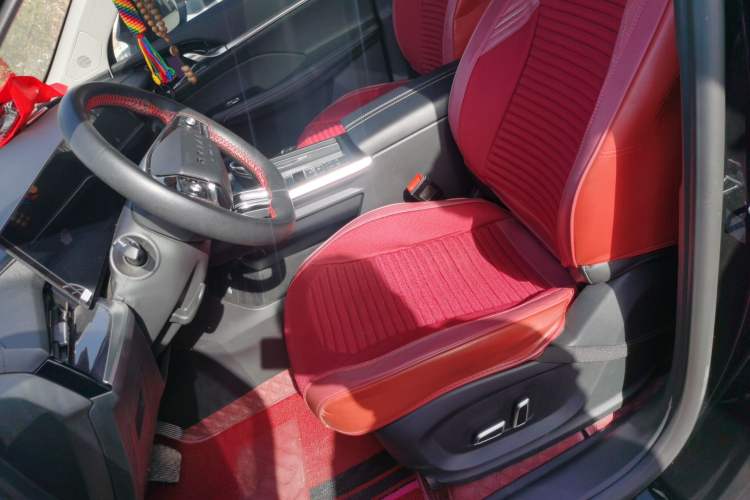 Used Roewe RX5 MAX 2021 Supreme Series 300TGI Automatic Luxury Cabin Edition Left Front Seat