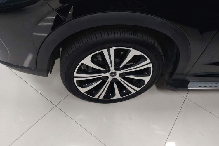Used Roewe RX5 MAX 2021 Supreme Series 400TGI Automatic Smart Cabin Prestige Edition Left Front Wheel Hub