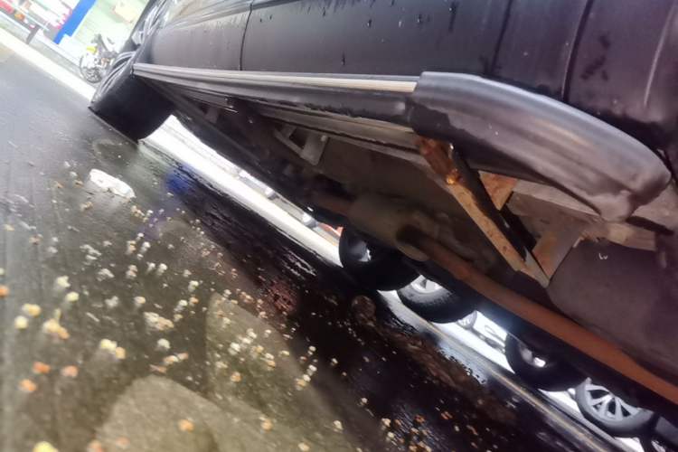 Used Roewe RX5 MAX 2021 Supreme Series 400TGI Automatic Smart Cabin Prestige Edition Left Side Sill