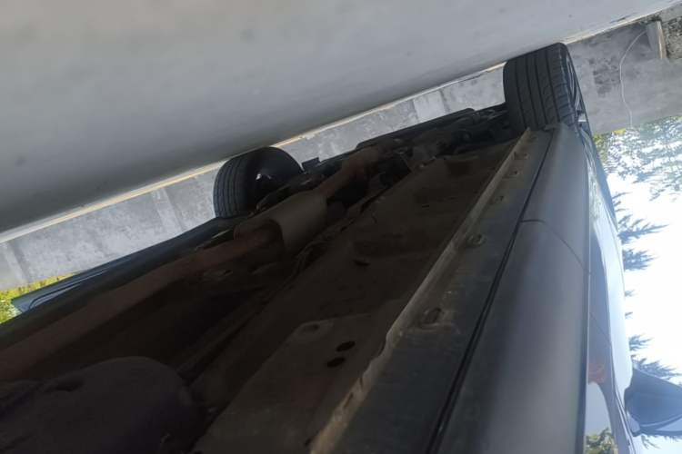 Used Roewe RX5 MAX 2021 Supreme Series 400TGI Automatic Luxury Cabin Edition Left Side Sill
