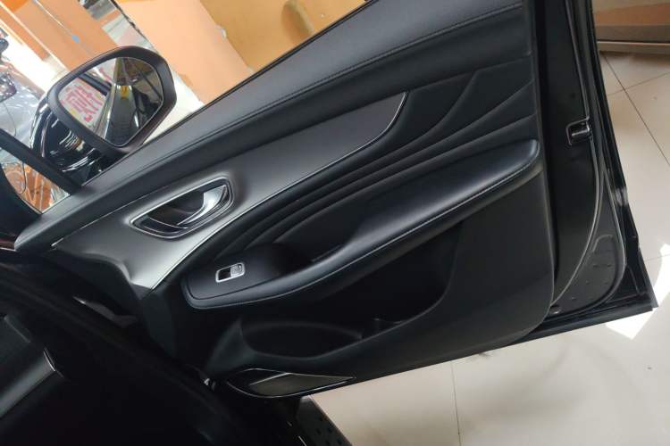 Used Roewe RX5 MAX 2021 Supreme Series 400TGI Automatic Smart Cabin Prestige Edition Right Front Door Interior