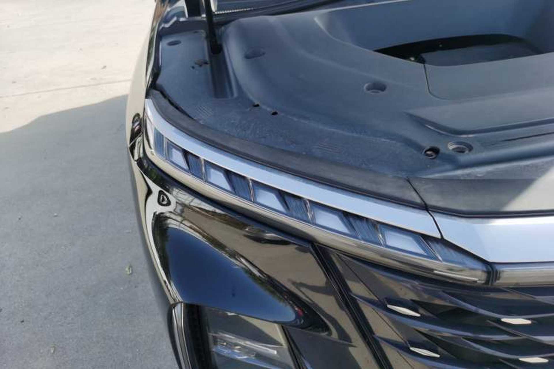 Used Roewe RX5 MAX 2021 Supreme Series 300TGI Automatic Luxury Cabin Edition Right Front Headlight