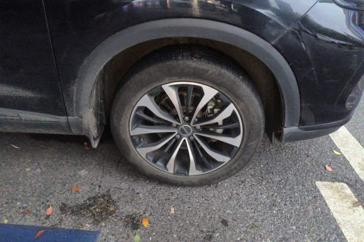 Used Roewe RX5 MAX 2021 Supreme Series 300TGI Automatic Luxury Cabin Edition Right Front Wheel Hub