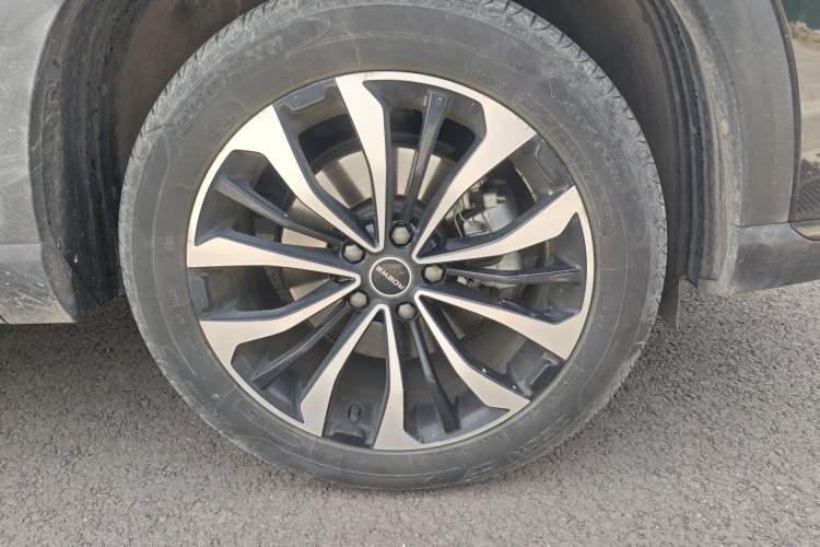 Used Roewe RX5 MAX 2021 Supreme Series 300TGI Automatic Luxury Cabin Edition Right Front Wheel Hub