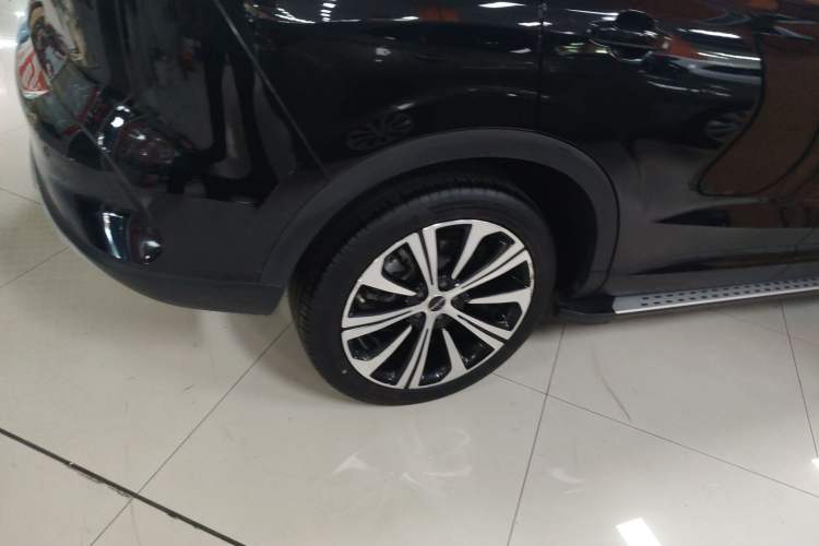 Used Roewe RX5 MAX 2021 Supreme Series 400TGI Automatic Smart Cabin Prestige Edition Right Rear Wheel Hub