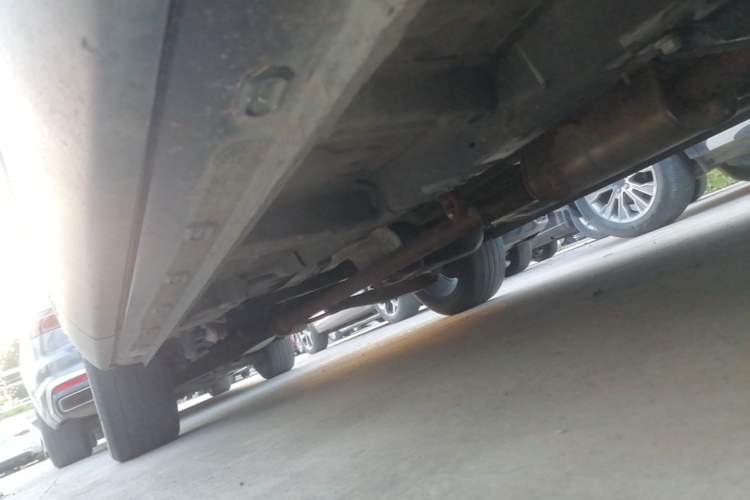 Used Roewe RX5 MAX 2021 Supreme Series 300TGI Automatic Luxury Cabin Edition Right Side Sill