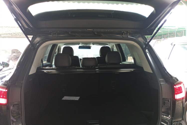 Used Roewe RX5 MAX 2021 Supreme Series 400TGI Automatic Luxury Cabin Edition Trunk