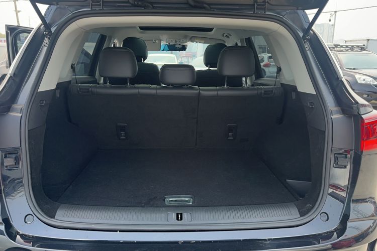 Used Roewe RX5 MAX 2021 Supreme Series 300TGI Automatic Luxury Cabin Edition Trunk