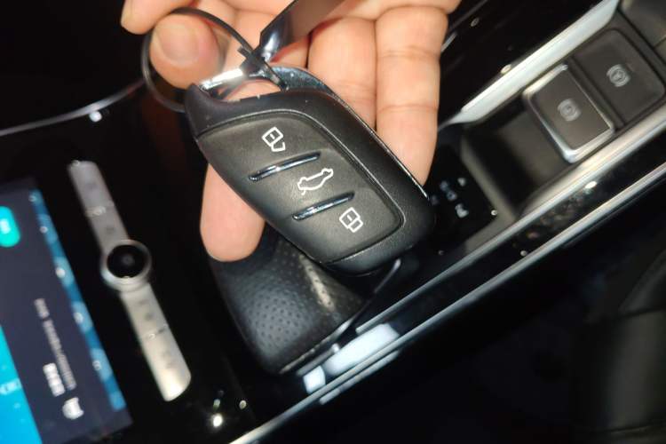Used Roewe RX5 MAX 2021 Supreme Series 400TGI Automatic Smart Cabin Prestige Edition Vehicle Key