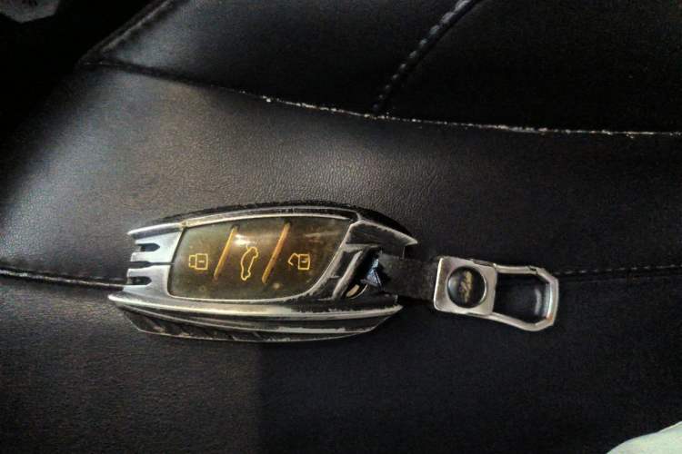 Used Roewe RX5 MAX 2021 Supreme Series 300TGI Automatic Luxury Cabin Edition Vehicle Key