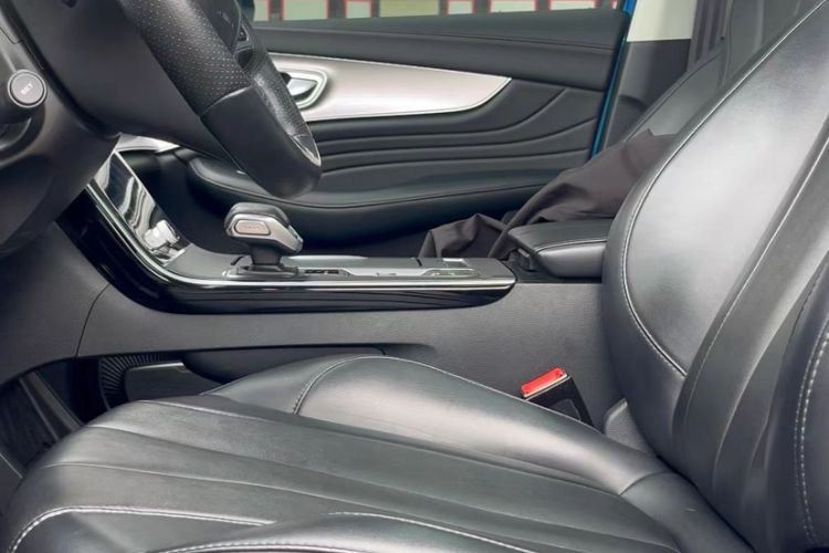 Used Roewe RX5 MAX 2021 Supreme Series 400TGI Automatic Smart Cabin Prestige Edition Exterior 6