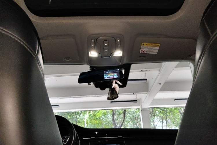Used Roewe RX5 MAX 2021 Supreme Series 400TGI Automatic Smart Cabin Prestige Edition Headliner