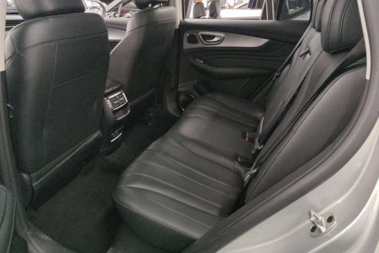 Used Roewe RX5 MAX 2021 Supreme Series 300TGI Automatic Luxury Cabin Edition Left Rear Seat