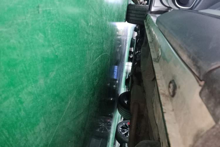 Used Roewe RX5 MAX 2021 Supreme Series 300TGI Automatic Luxury Cabin Edition Left Side Sill