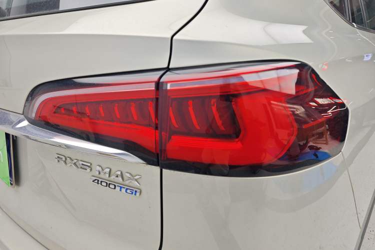 Used Roewe RX5 MAX 2021 Supreme Series 400TGI Automatic Smart Cabin Prestige Edition Right Rear Taillight