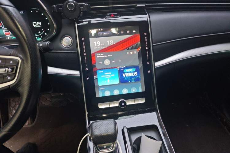 Used Roewe RX5 MAX 2021 Supreme Series 300TGI Automatic Smart Cabin Edition Audio And AC Panel