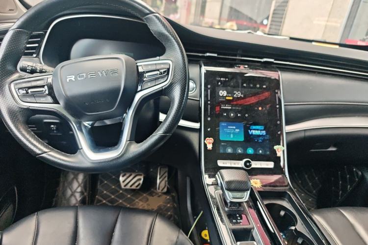 Used Roewe RX5 MAX 2021 Supreme Series 300TGI Automatic Smart Cabin Prestige Edition Center Console