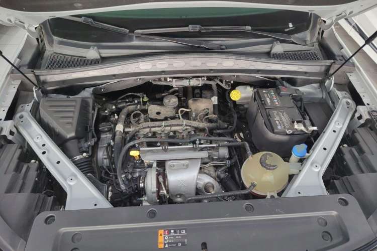 Used Roewe RX5 MAX 2021 Supreme Series 400TGI Automatic Luxury Cabin Edition Engine Bay