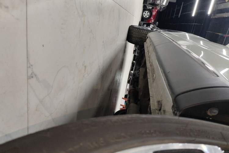 Used Roewe RX5 MAX 2021 Supreme Series 400TGI Automatic Luxury Cabin Edition Left Side Sill