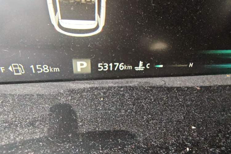 Used Roewe RX5 MAX 2021 Supreme Series 300TGI Automatic Smart Cabin Prestige Edition Odometer Close Up