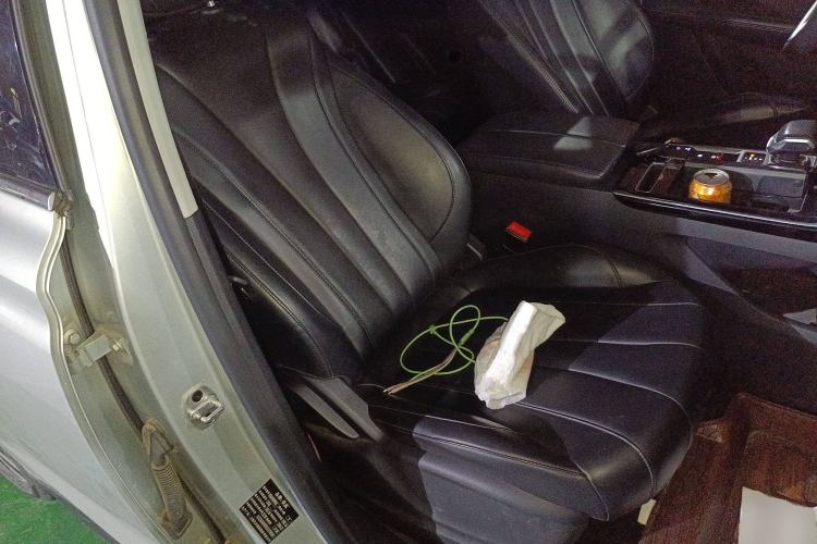 Used Roewe RX5 MAX 2021 Supreme Series 300TGI Automatic Luxury Cabin Edition Right Front Seat
