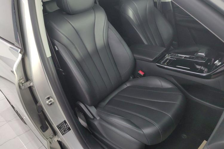 Used Roewe RX5 MAX 2021 Supreme Series 400TGI Automatic Luxury Cabin Edition Right Front Seat