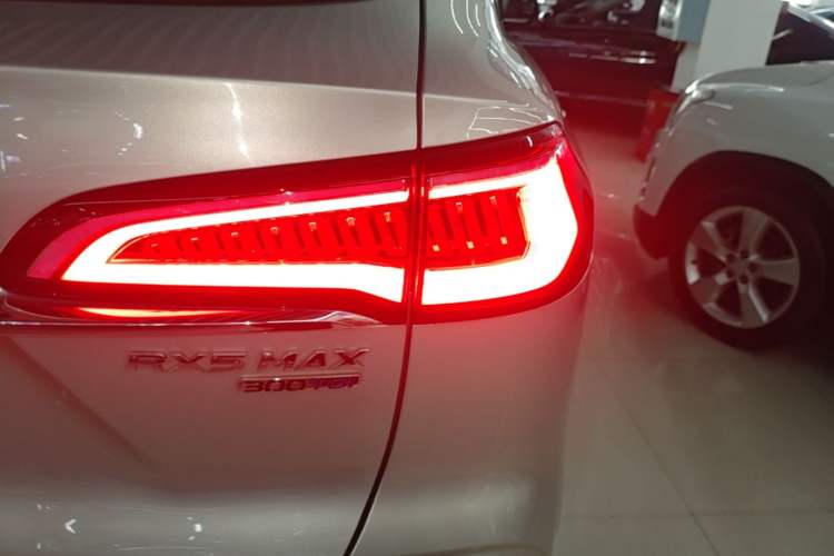 Used Roewe RX5 MAX 2021 Supreme Series 300TGI Automatic Luxury Cabin Edition Right Rear Taillight