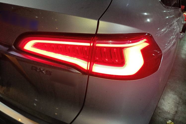 Used Roewe RX5 MAX 2021 Supreme Series 300TGI Automatic Luxury Cabin Edition Right Rear Taillight
