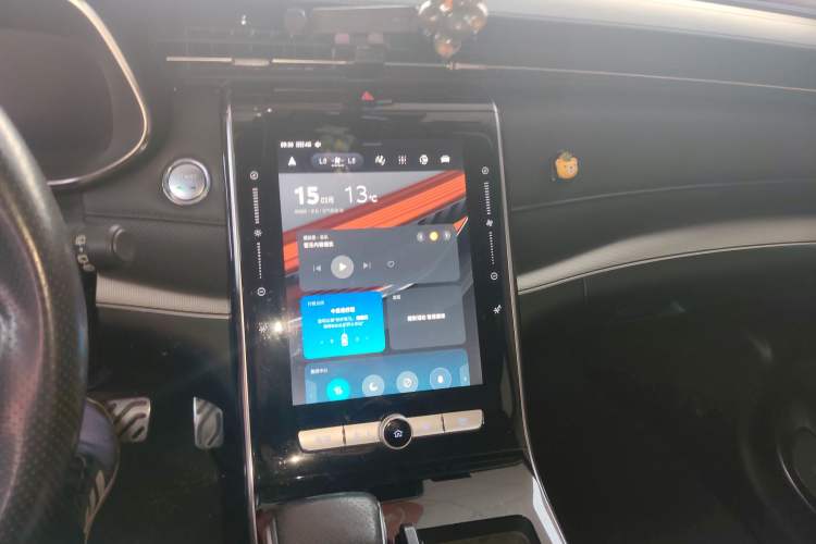 Used Roewe RX5 MAX 2021 Supreme Series 300TGI Automatic Smart Cabin Prestige Edition Audio And AC Panel