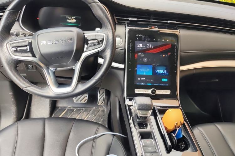 Used Roewe RX5 MAX 2021 Supreme Series 400TGI Automatic Smart Cabin Prestige Edition Center Console