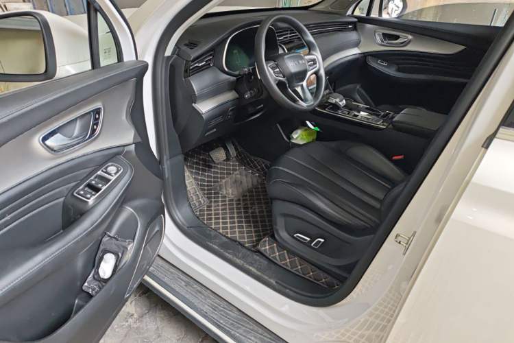 Used Roewe RX5 MAX 2021 Supreme Series 400TGI Automatic Luxury Cabin Edition Driver Seat