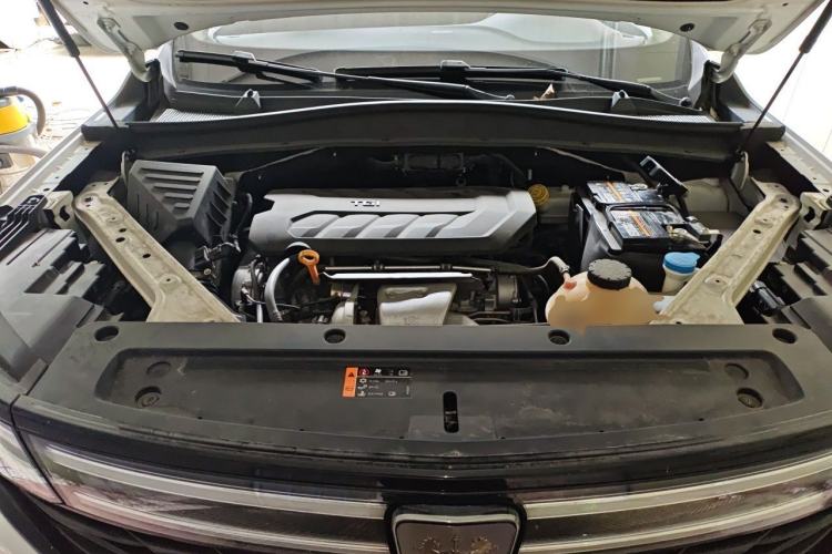 Used Roewe RX5 MAX 2021 Supreme Series 400TGI Automatic Luxury Cabin Edition Engine Bay