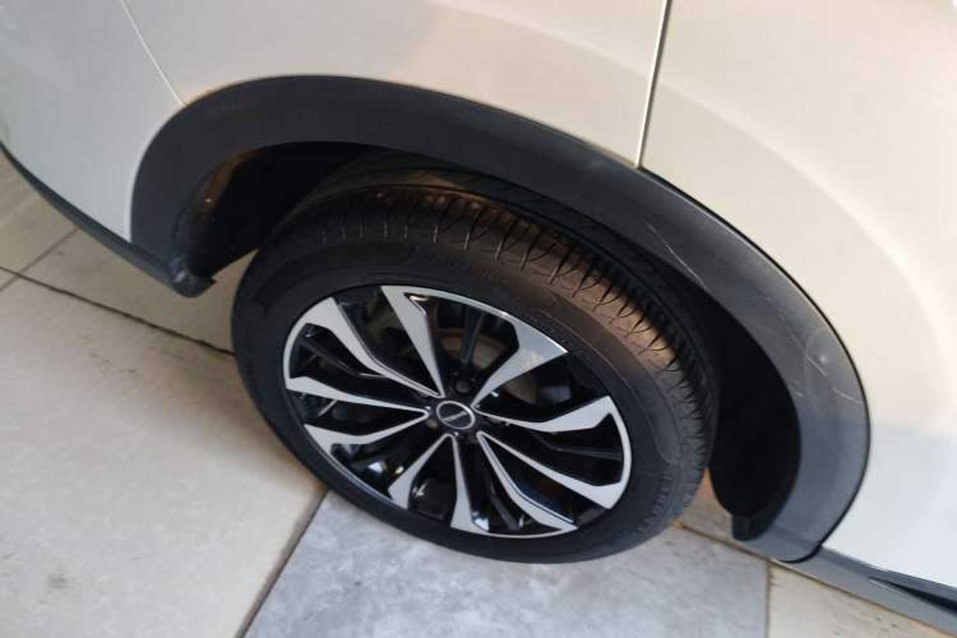 Used Roewe RX5 MAX 2021 Supreme Series 300TGI Automatic Luxury Cabin Edition Exterior 5