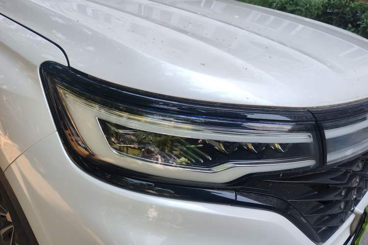 Used Roewe RX5 MAX 2021 Supreme Series 300TGI Automatic Luxury Cabin Edition Exterior 6