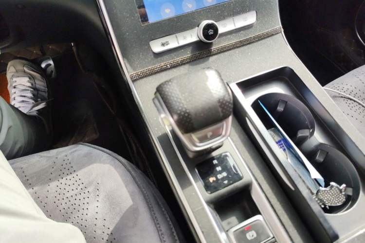 Used Roewe RX5 MAX 2021 Supreme Series 400TGI Automatic Smart Cabin Prestige Edition Gear Lever