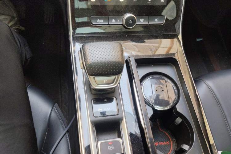Used Roewe RX5 MAX 2021 Supreme Series 300TGI Automatic Luxury Cabin Edition Gear Lever