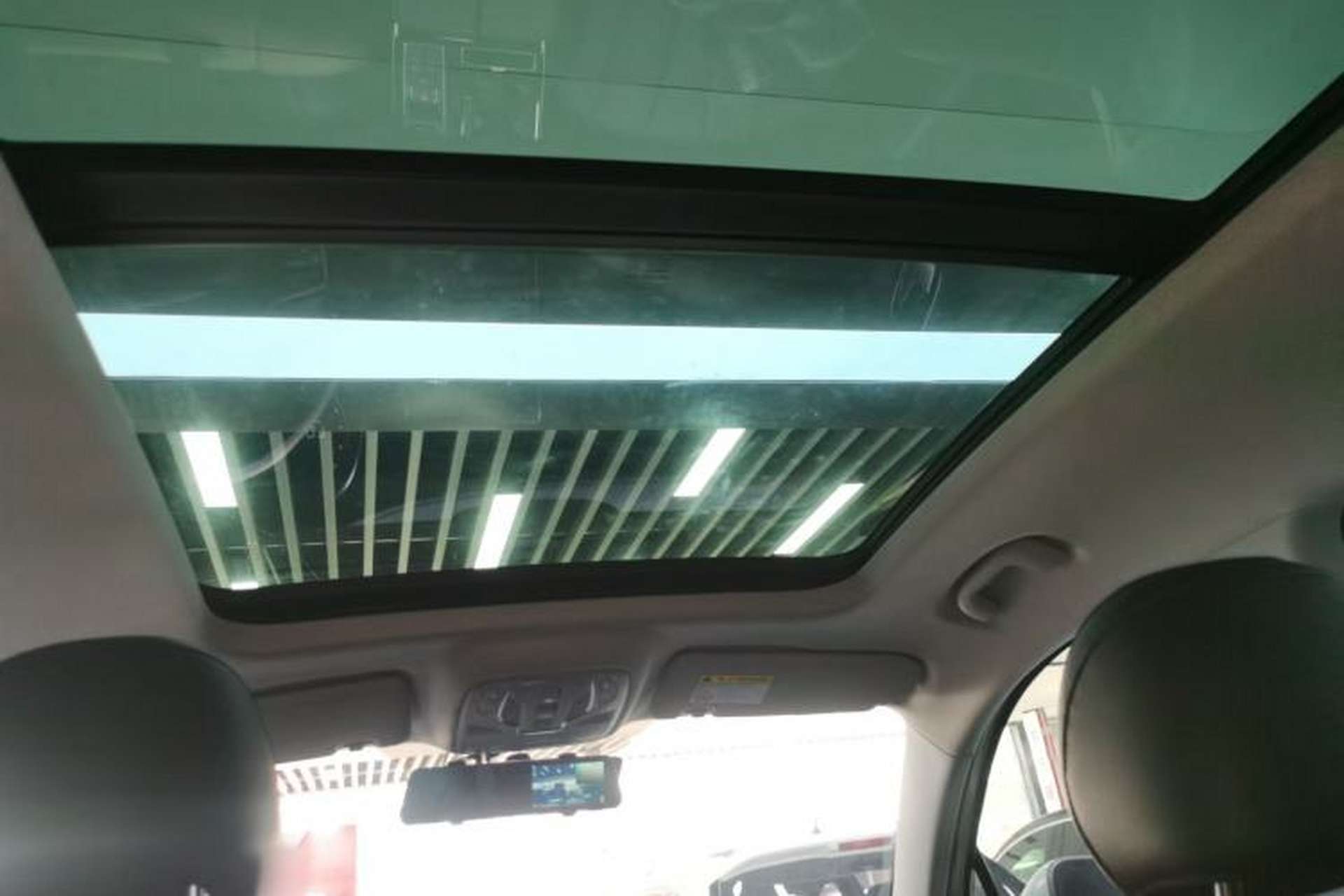 Used Roewe RX5 MAX 2021 Supreme Series 300TGI Automatic Luxury Cabin Edition Headliner