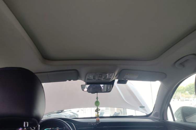 Used Roewe RX5 MAX 2021 Supreme Series 300TGI Automatic Smart Cabin Prestige Edition Headliner