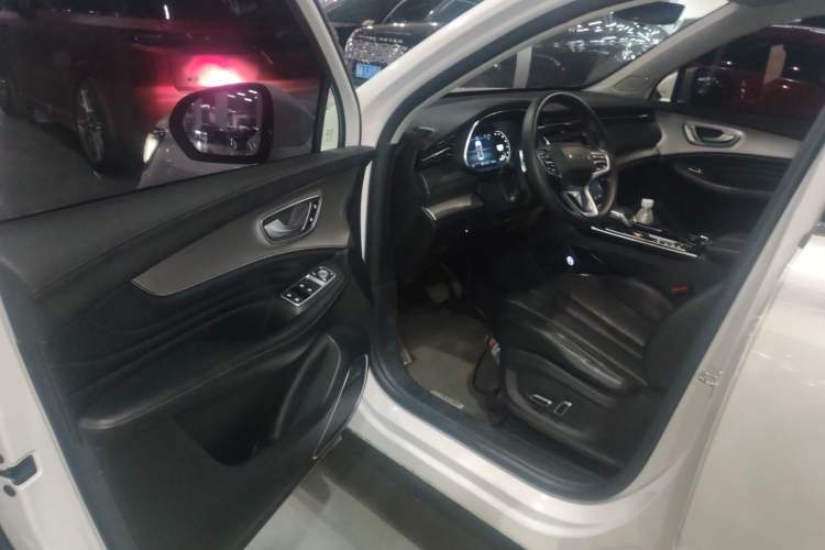 Used Roewe RX5 MAX 2021 Supreme Series 400TGI Automatic Luxury Cabin Edition Interior 3