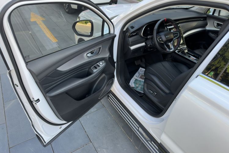 Used Roewe RX5 MAX 2021 Supreme Series 300TGI Automatic Luxury Cabin Edition Interior 8