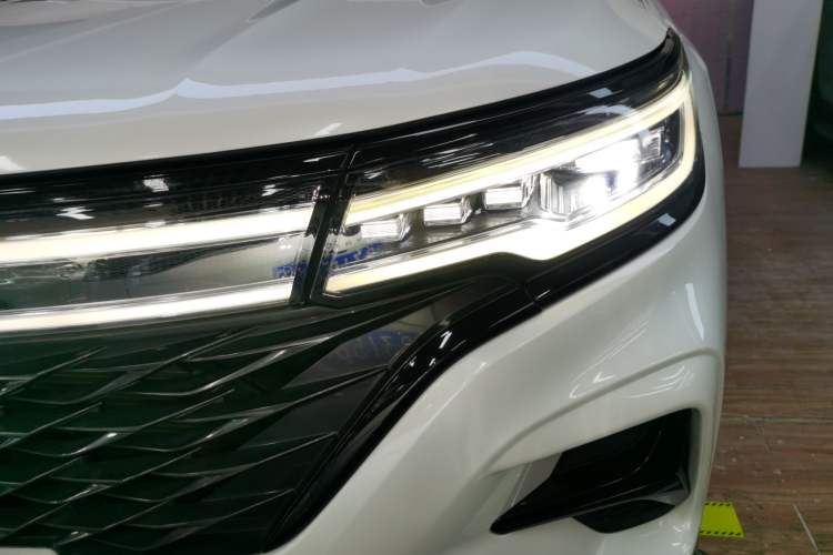 Used Roewe RX5 MAX 2021 Supreme Series 300TGI Automatic Luxury Cabin Edition Left Front Headlight