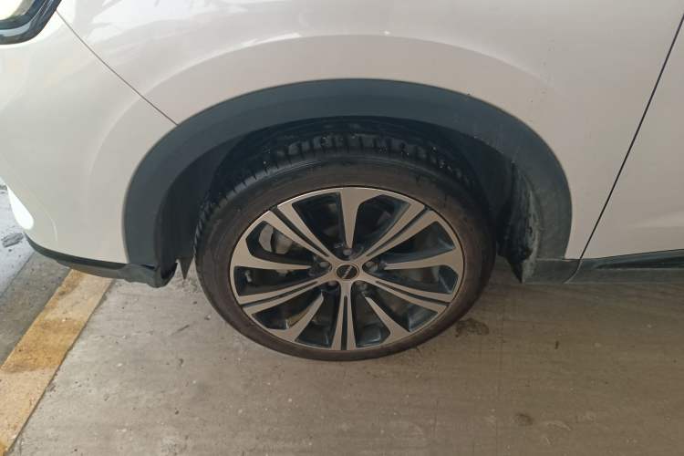 Used Roewe RX5 MAX 2021 Supreme Series 400TGI Automatic Smart Cabin Prestige Edition Left Front Wheel Hub