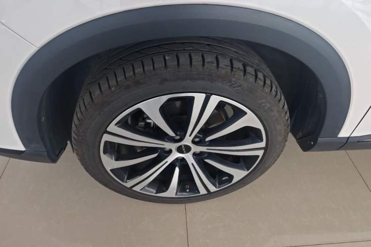 Used Roewe RX5 MAX 2021 Supreme Series 400TGI Automatic Smart Cabin Prestige Edition Left Front Wheel Hub