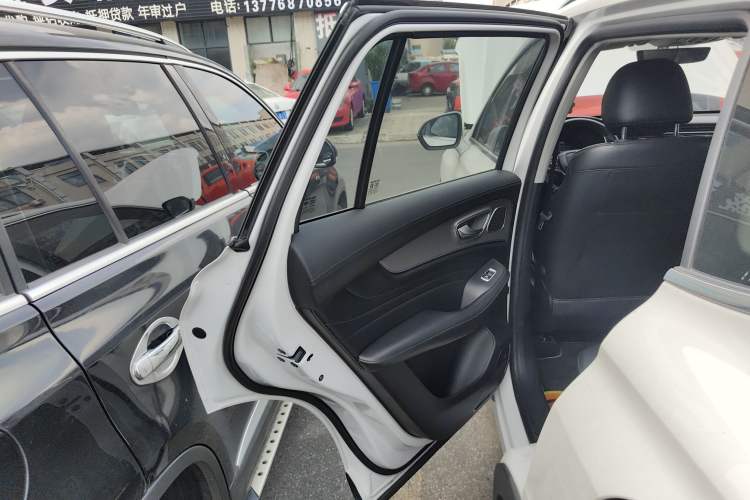 Used Roewe RX5 MAX 2021 Supreme Series 300TGI Automatic Luxury Cabin Edition Left Rear Door Interior