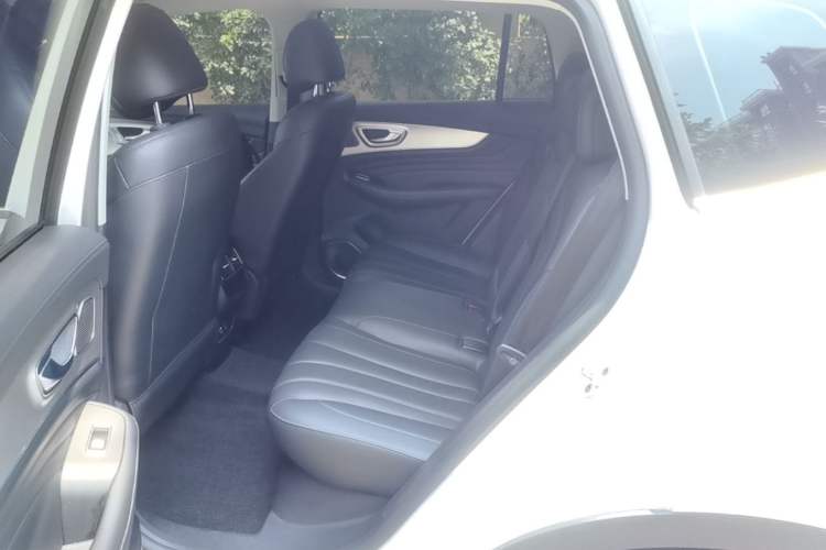 Used Roewe RX5 MAX 2021 Supreme Series 400TGI Automatic Luxury Cabin Edition Left Rear Seat