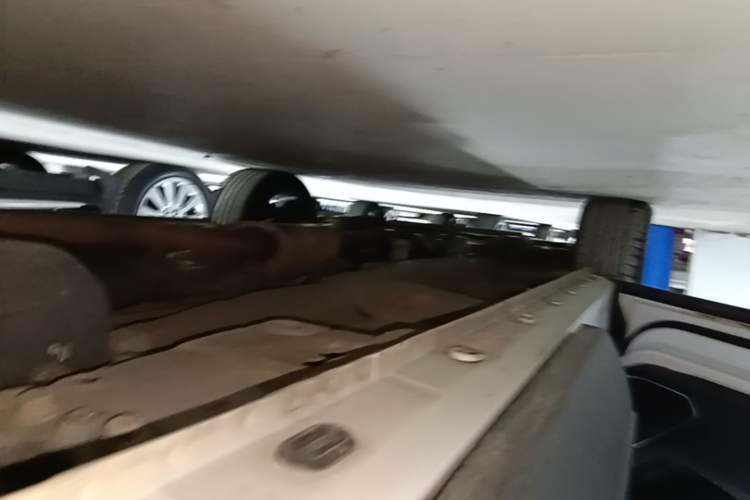Used Roewe RX5 MAX 2021 Supreme Series 300TGI Automatic Luxury Cabin Edition Left Side Sill