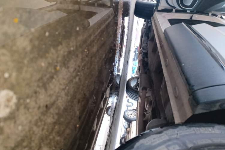 Used Roewe RX5 MAX 2021 Supreme Series 400TGI Automatic Smart Cabin Prestige Edition Left Side Sill